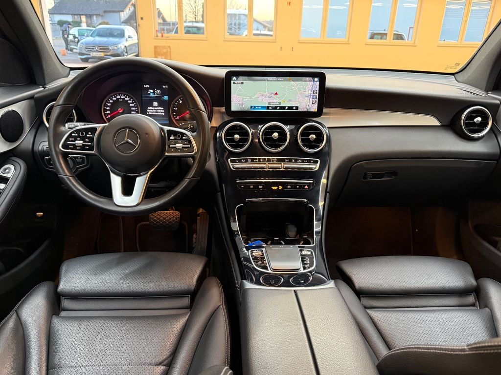 Mercedes-Benz GLC 300 2020