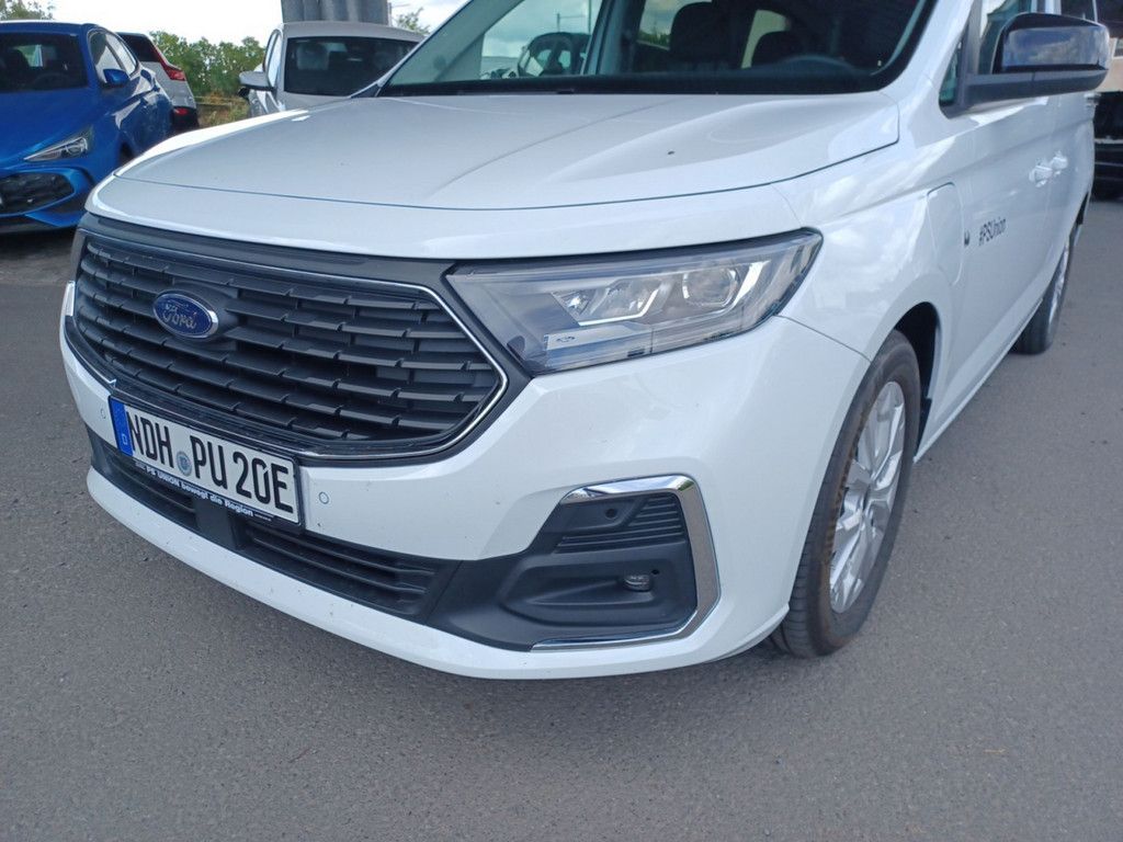 Ford Grand Tourneo 2025