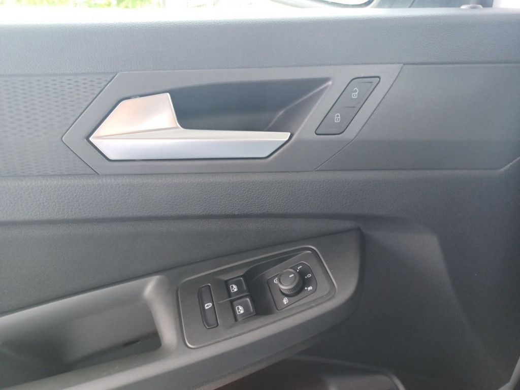 Ford Grand Tourneo 2025