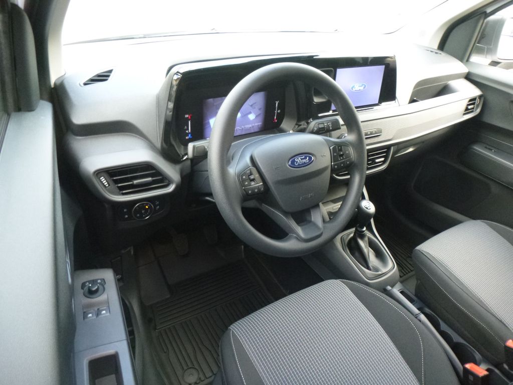 Ford Transit Courier 2025