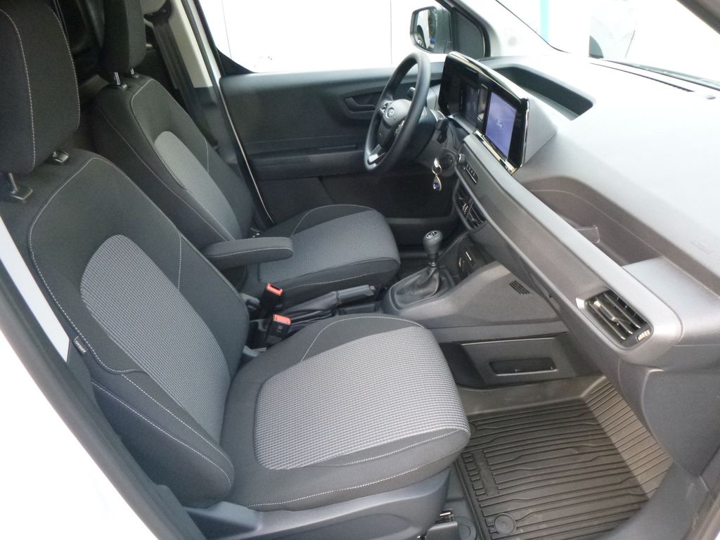 Ford Transit Courier 2025