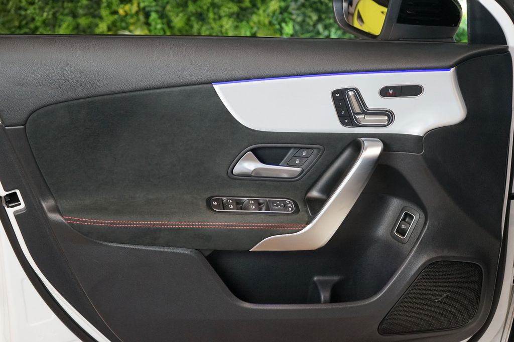 Mercedes-Benz A 200 2024