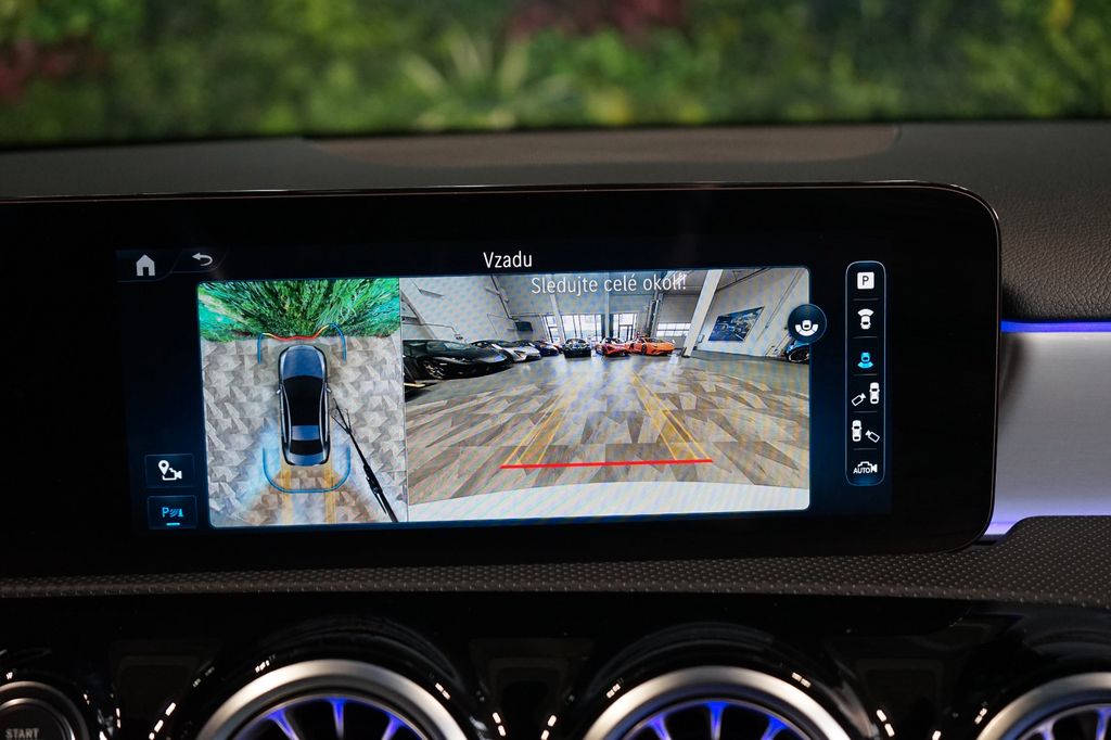 Mercedes-Benz A 200 2024