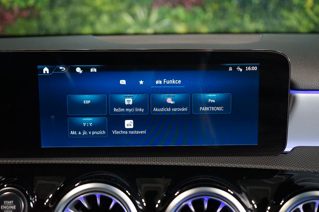 Mercedes-Benz A 200 2024