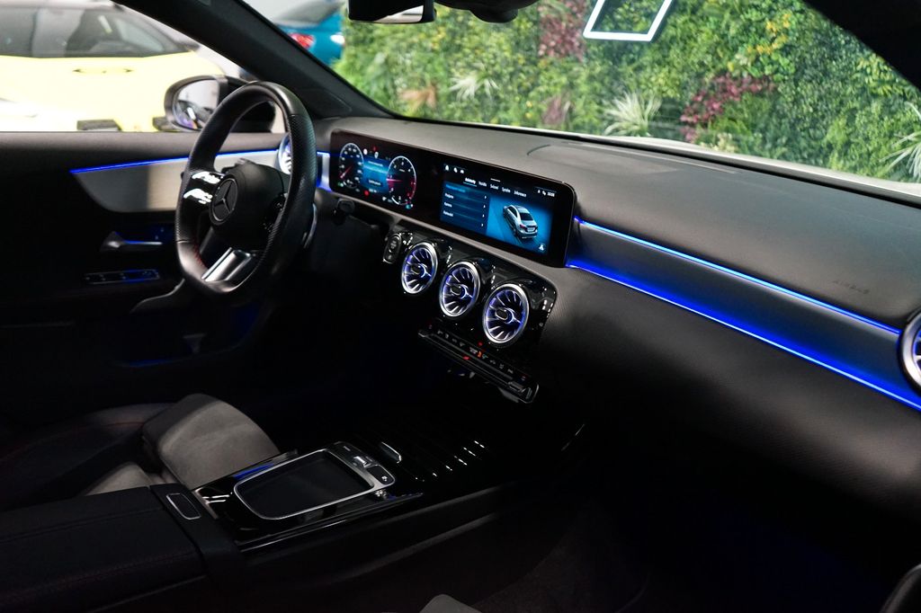 Mercedes-Benz A 200 2024