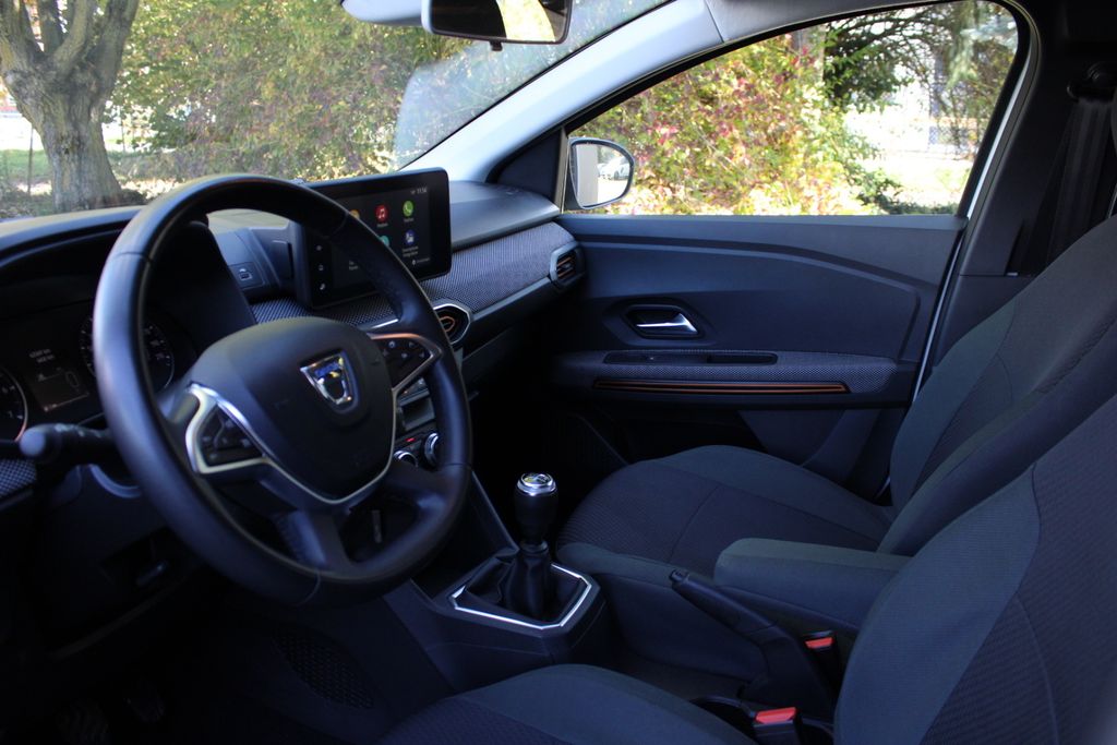 Dacia Sandero 2023