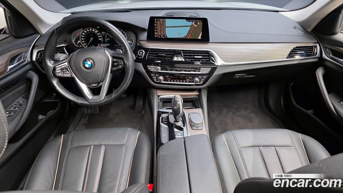 BMW 5-Series 2019