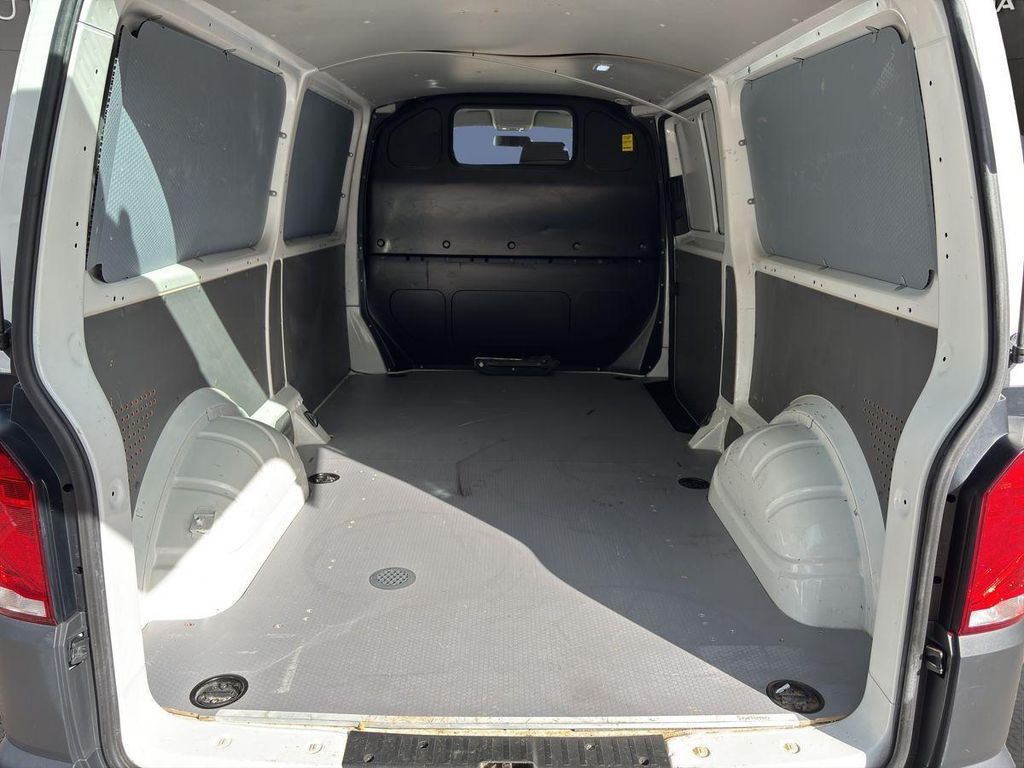 Volkswagen T6 Transporter 2021