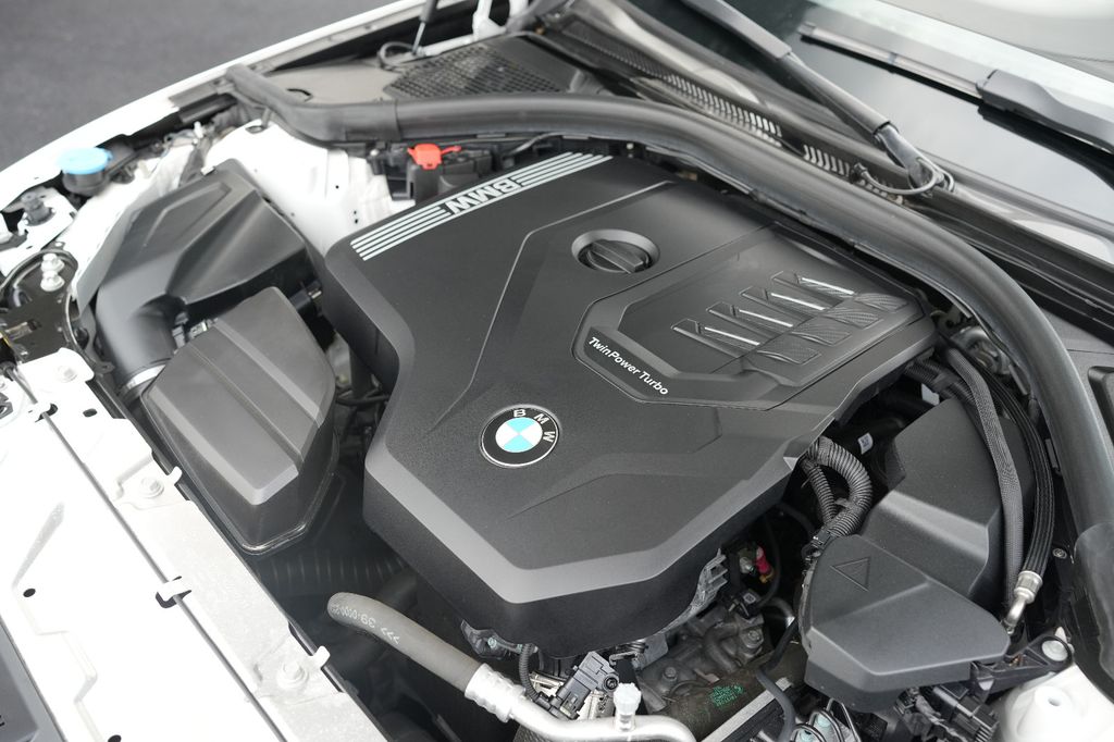 BMW 318 2022