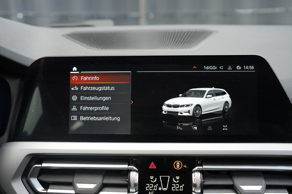 BMW 318 2022