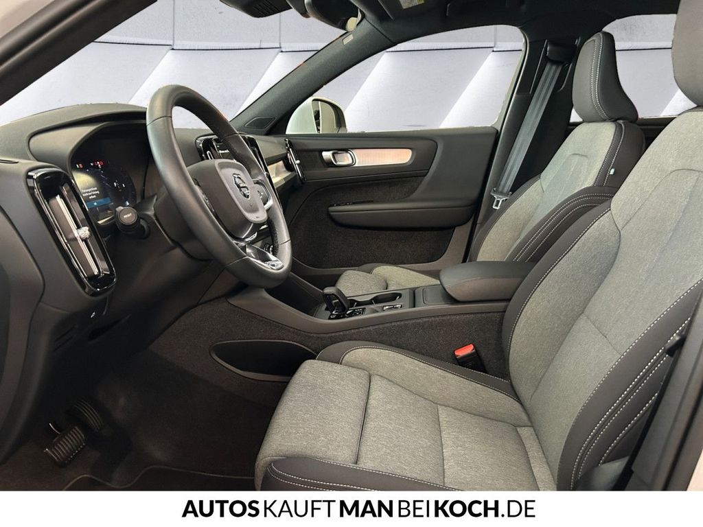 Volvo XC40 2024