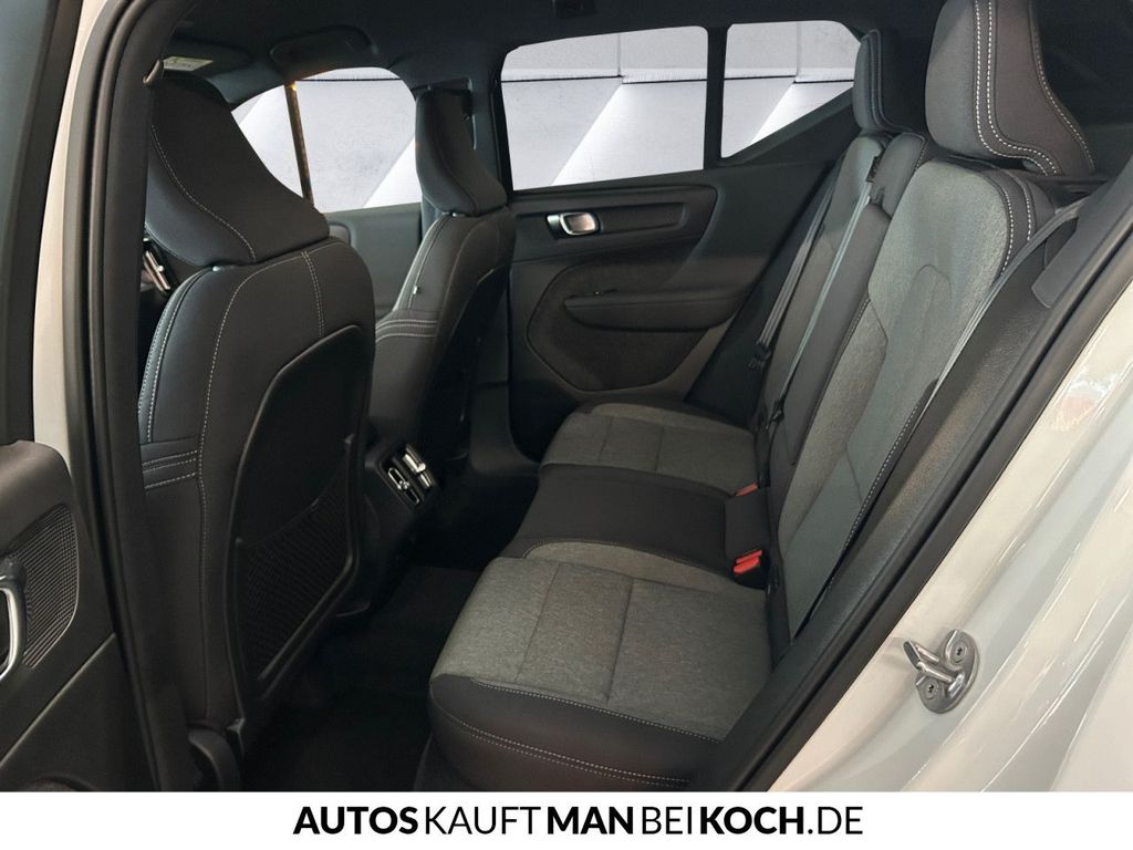 Volvo XC40 2024
