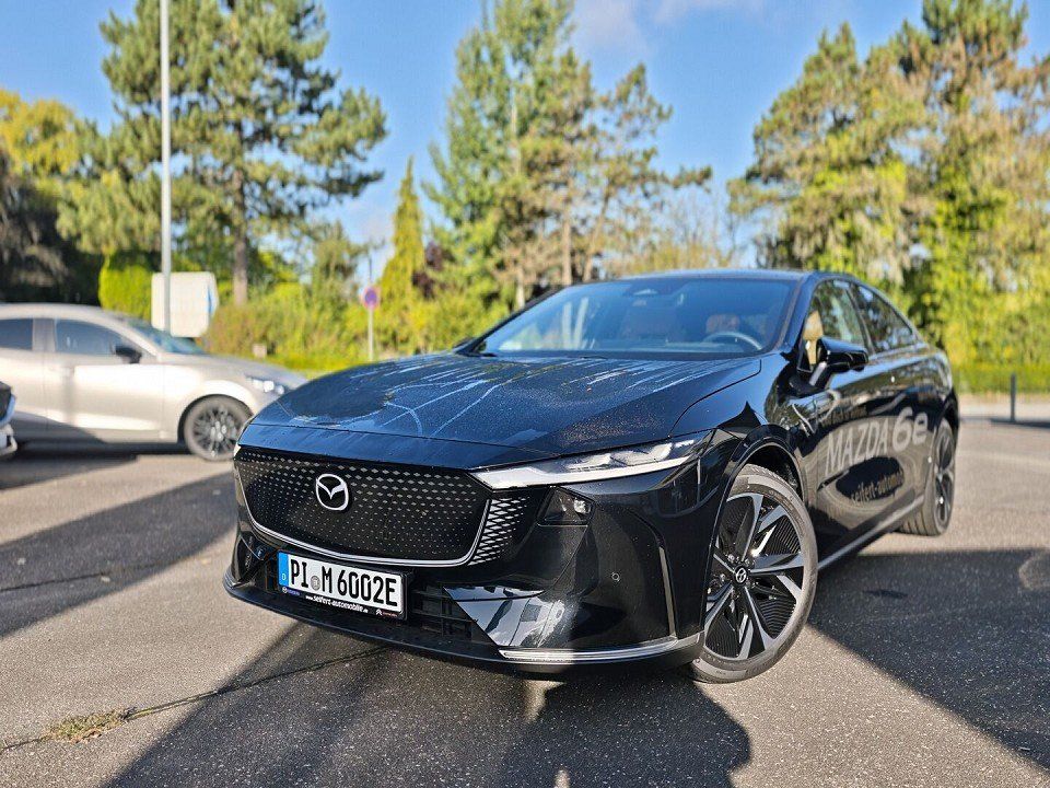Mazda 6e 2025
