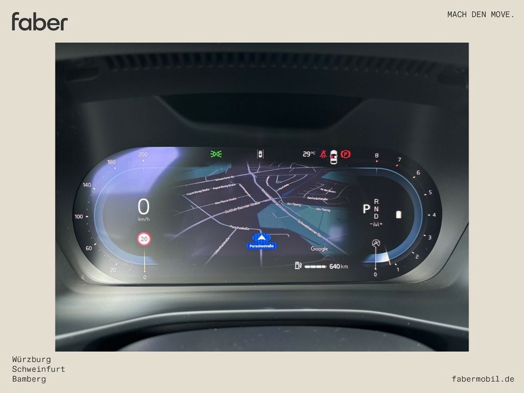Volvo XC40 2024