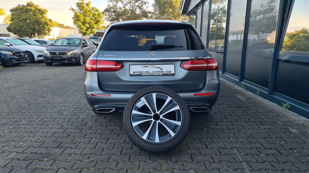 Mercedes-Benz E 300 2021