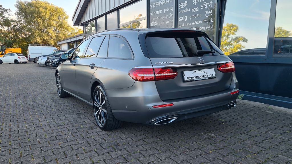 Mercedes-Benz E 300 2021