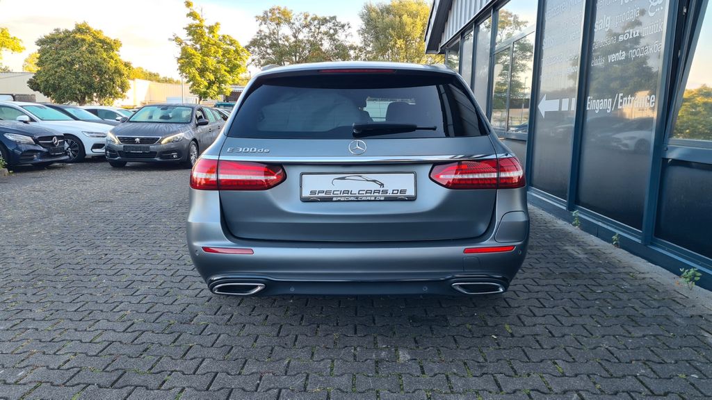 Mercedes-Benz E 300 2021