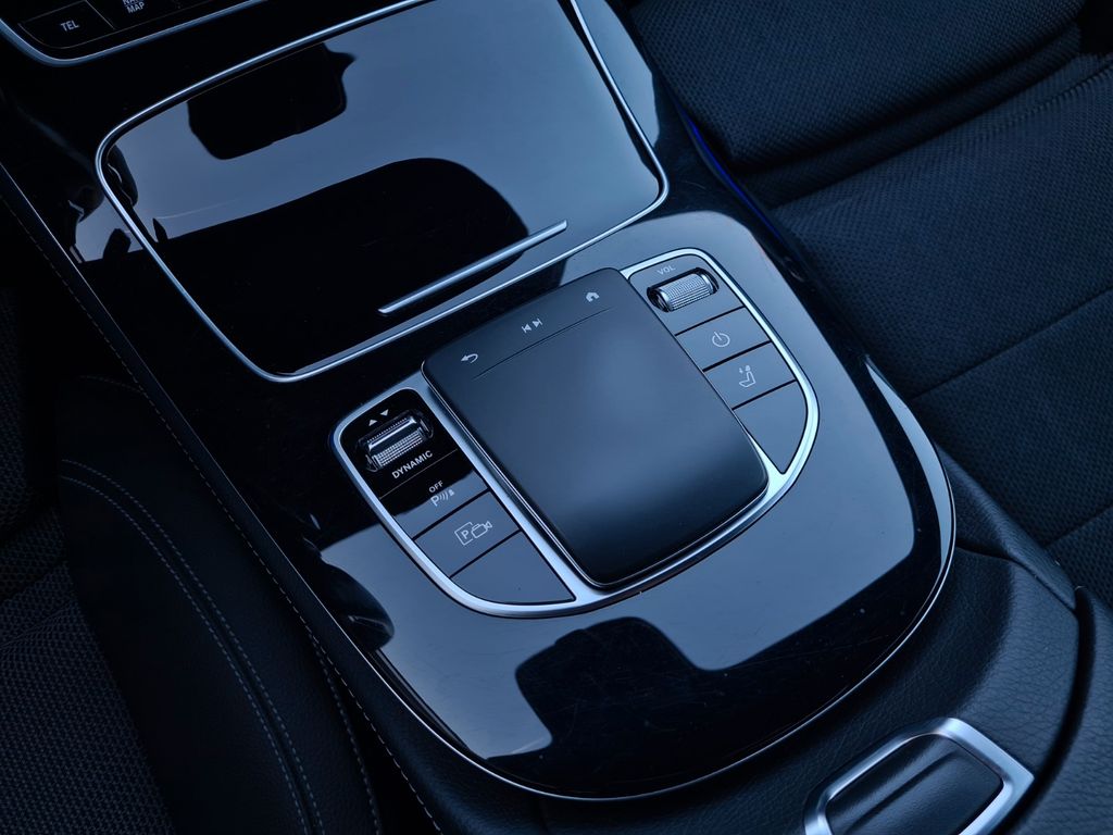 Mercedes-Benz E 300 2021