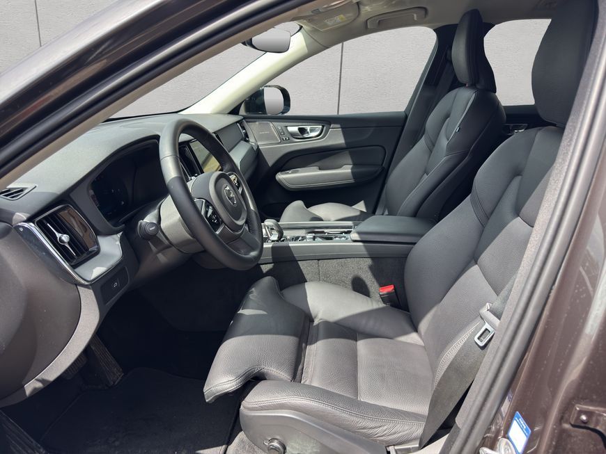 Volvo XC60 2023