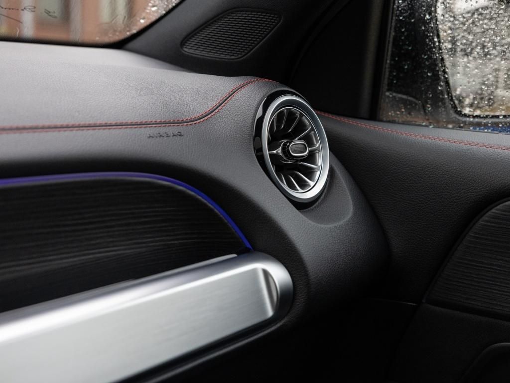 Mercedes-Benz EQB 2024