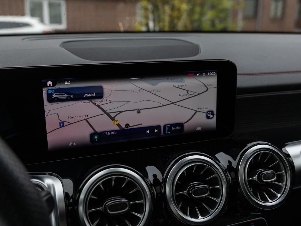 Mercedes-Benz EQB 2024