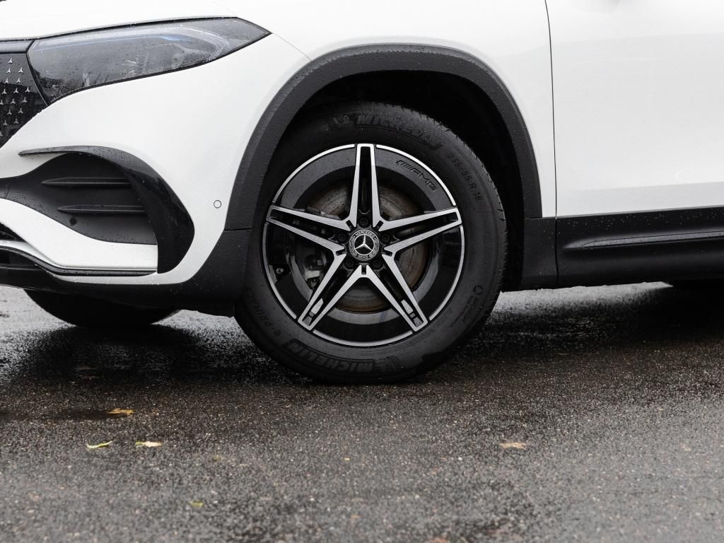 Mercedes-Benz EQB 2024
