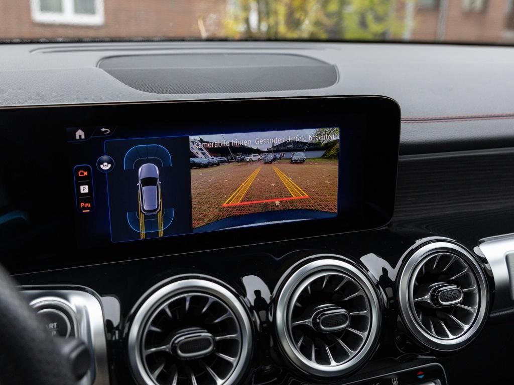 Mercedes-Benz EQB 2024