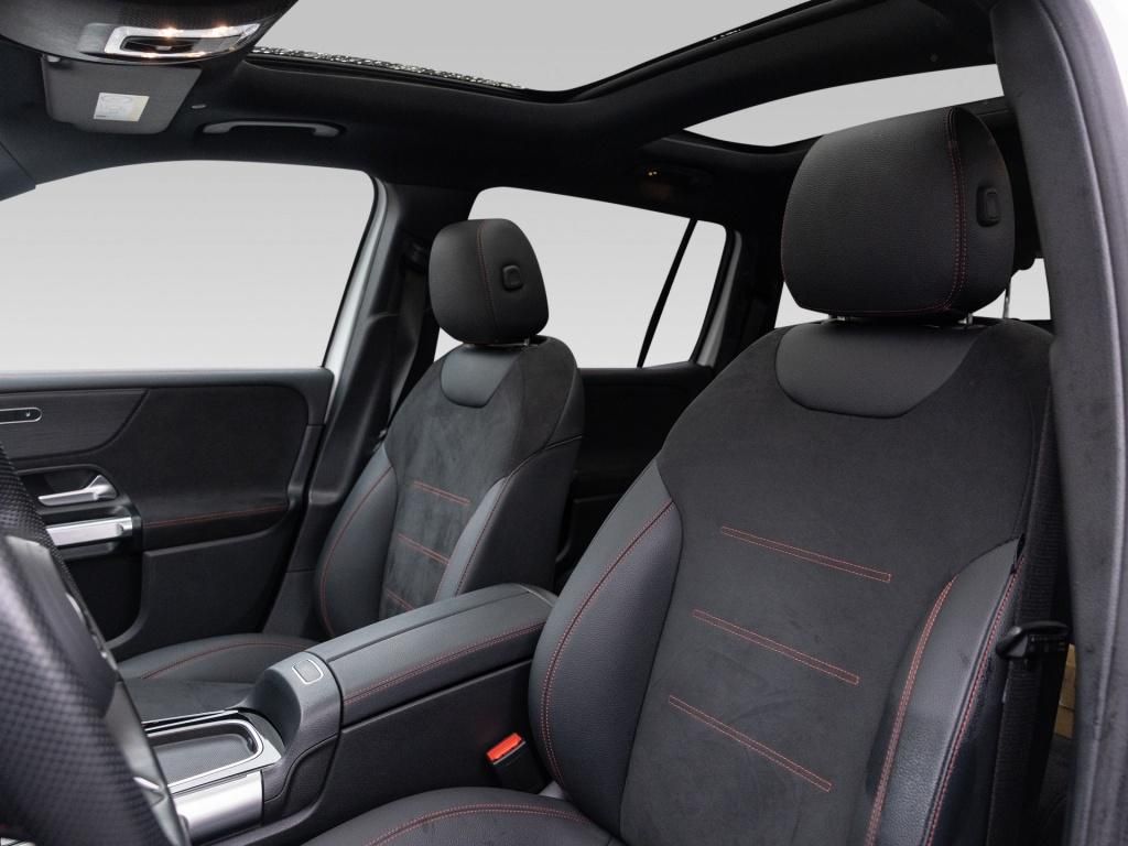 Mercedes-Benz EQB 2024