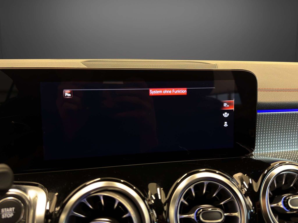 Mercedes-Benz EQB 2023