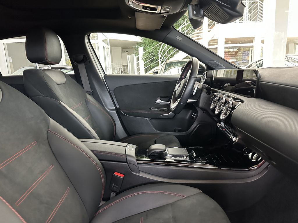Mercedes-Benz A 250 2024