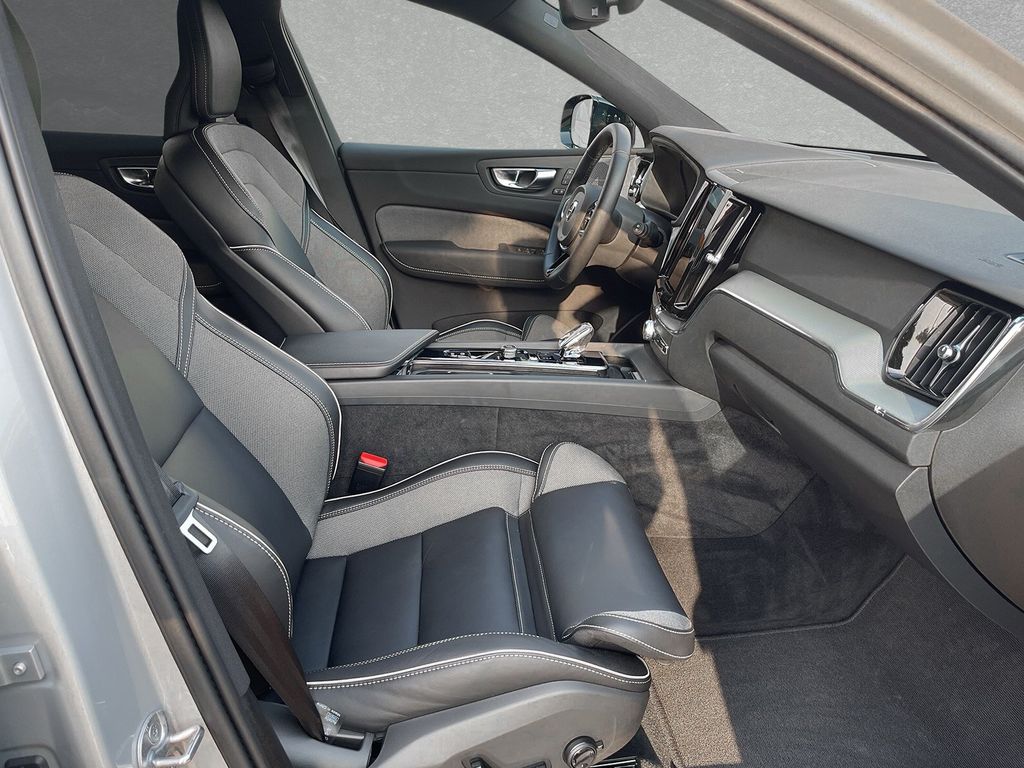 Volvo XC60 2024