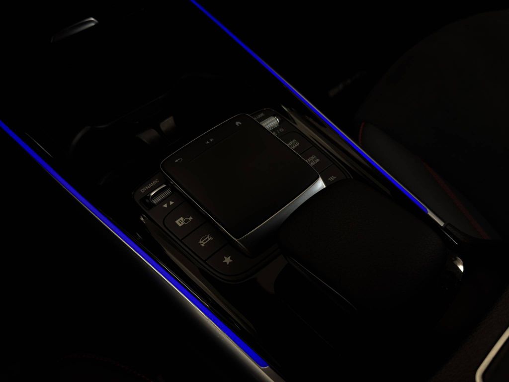 Mercedes-Benz EQB 2023