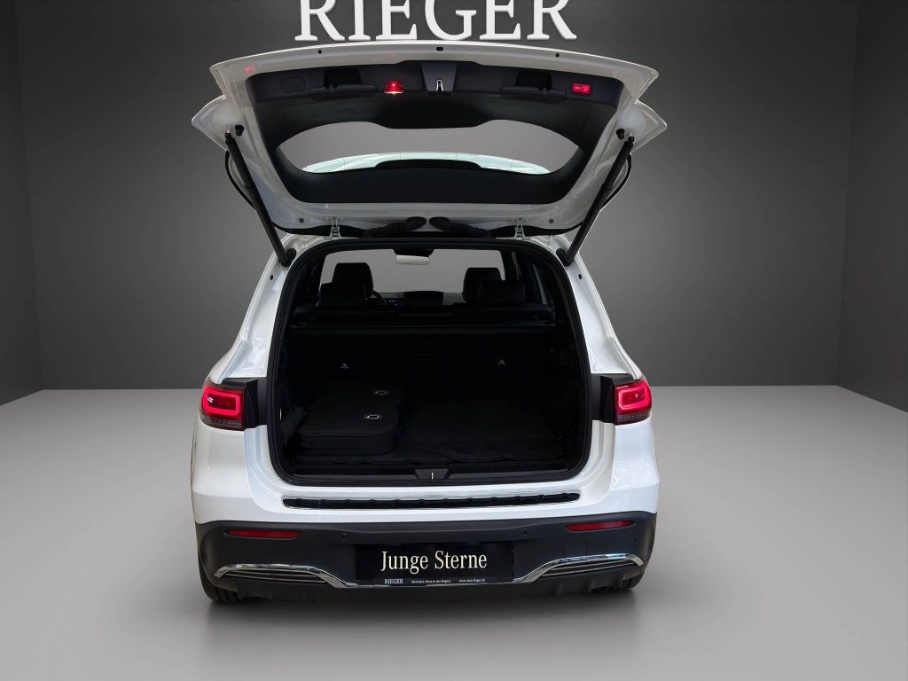 Mercedes-Benz EQB 2023