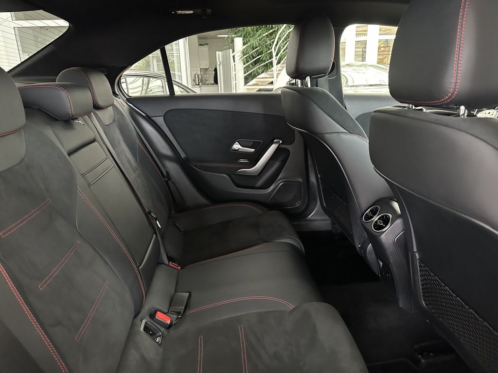Mercedes-Benz A 250 2024