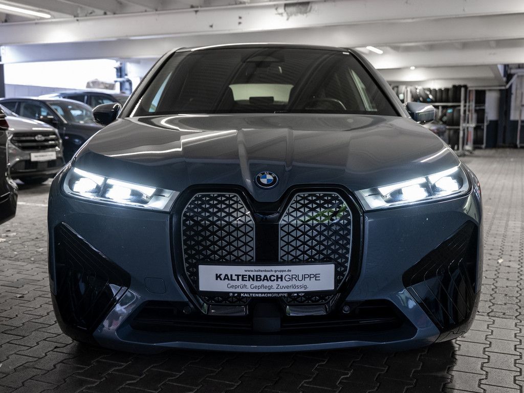 BMW iX 2022