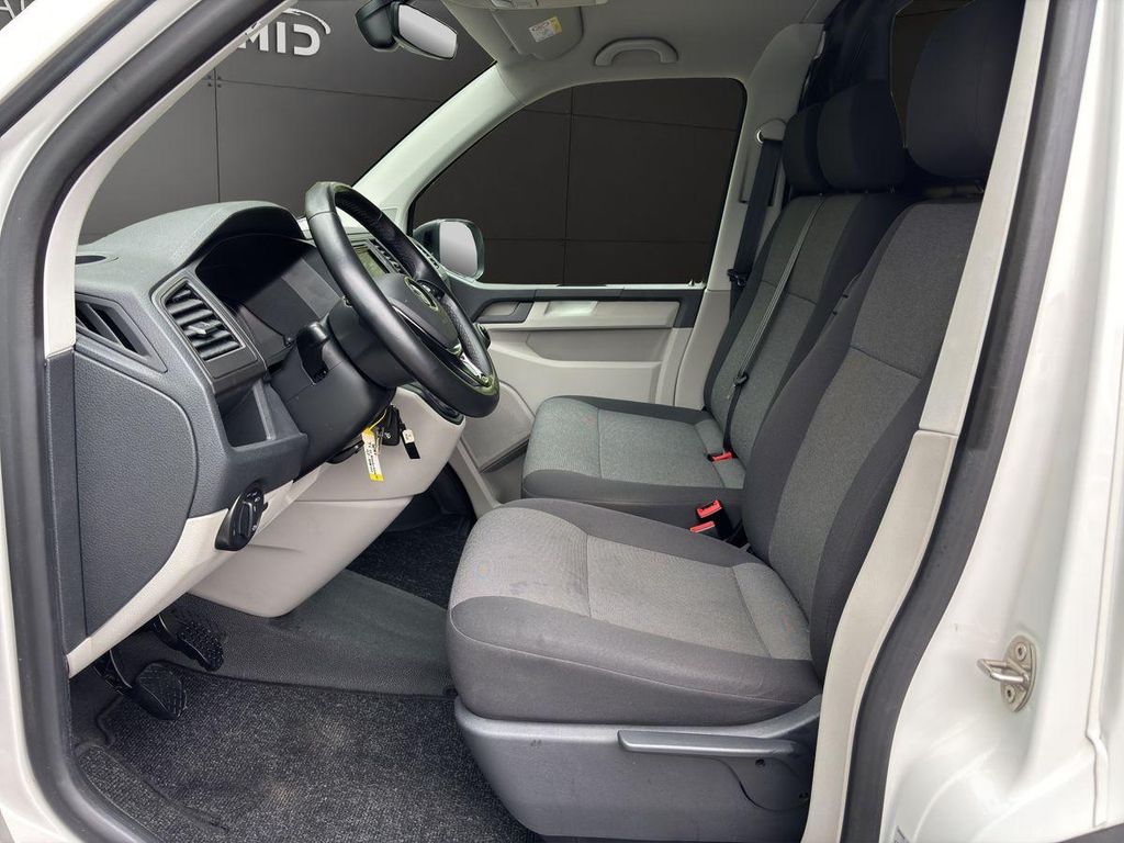 Volkswagen T6 Transporter 2019