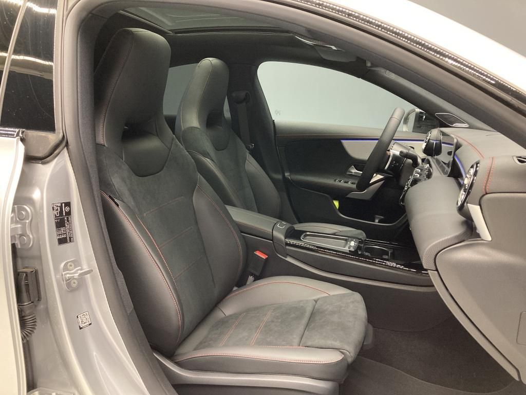 Mercedes-Benz CLA 250 2024