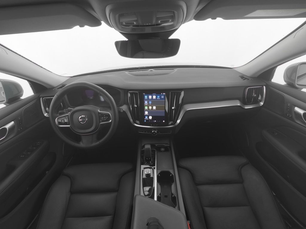 Volvo V60 Cross Country 2023