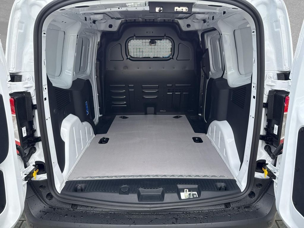 Ford Transit Courier 2025