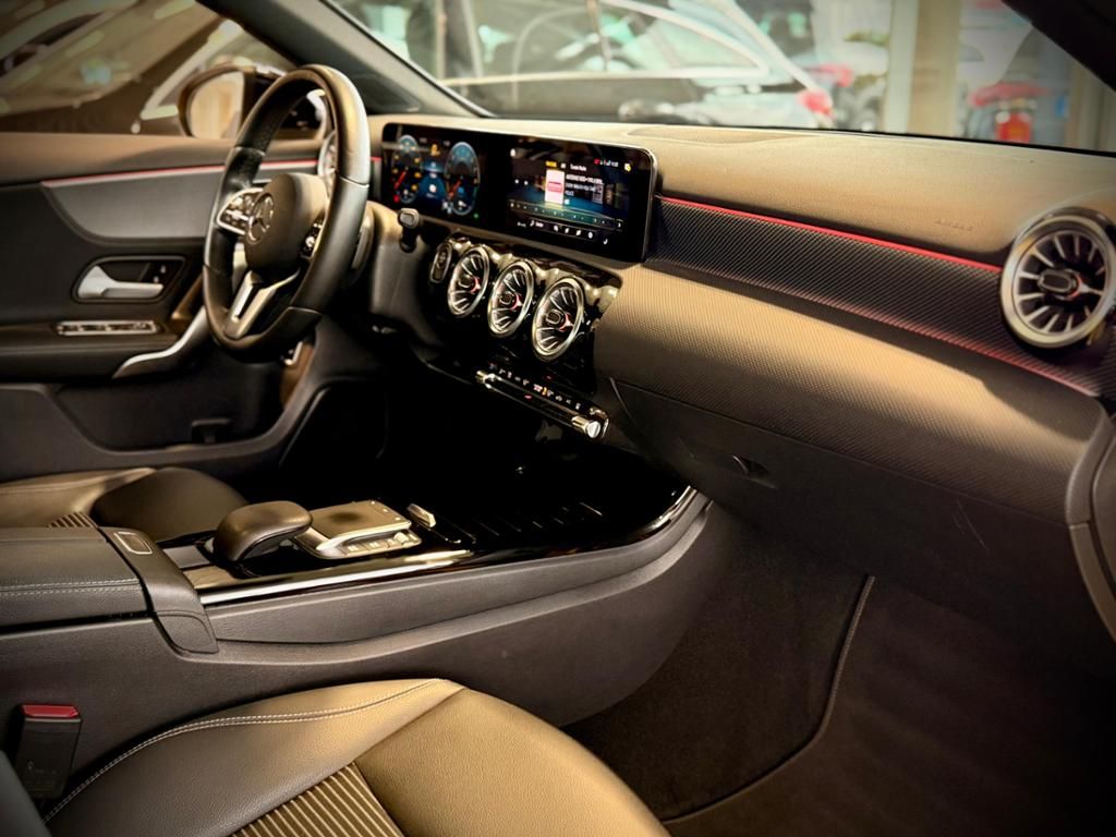Mercedes-Benz A 250 2021