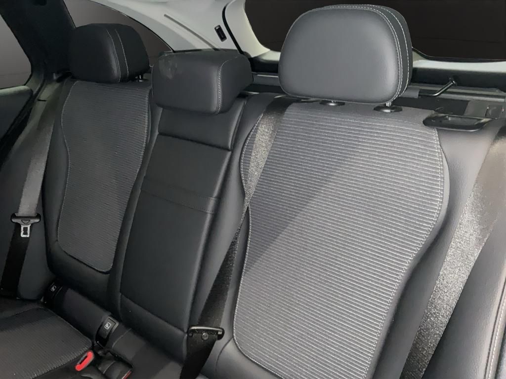 Mercedes-Benz C 220 2025