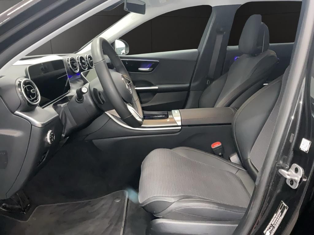 Mercedes-Benz C 220 2025