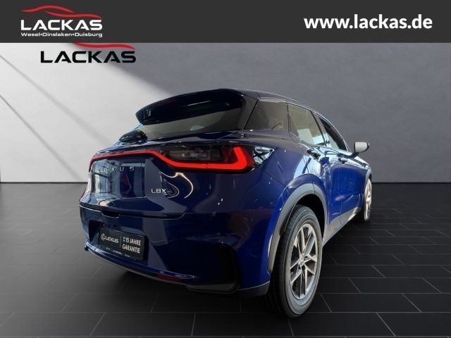 Lexus LBX