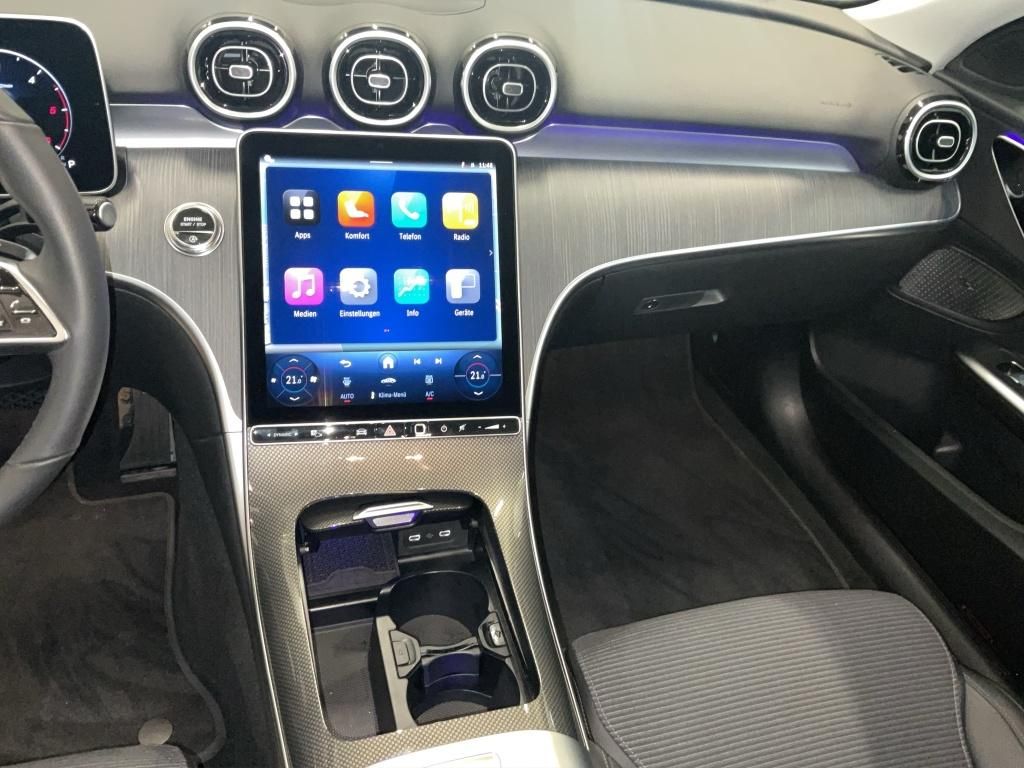 Mercedes-Benz C 220 2025