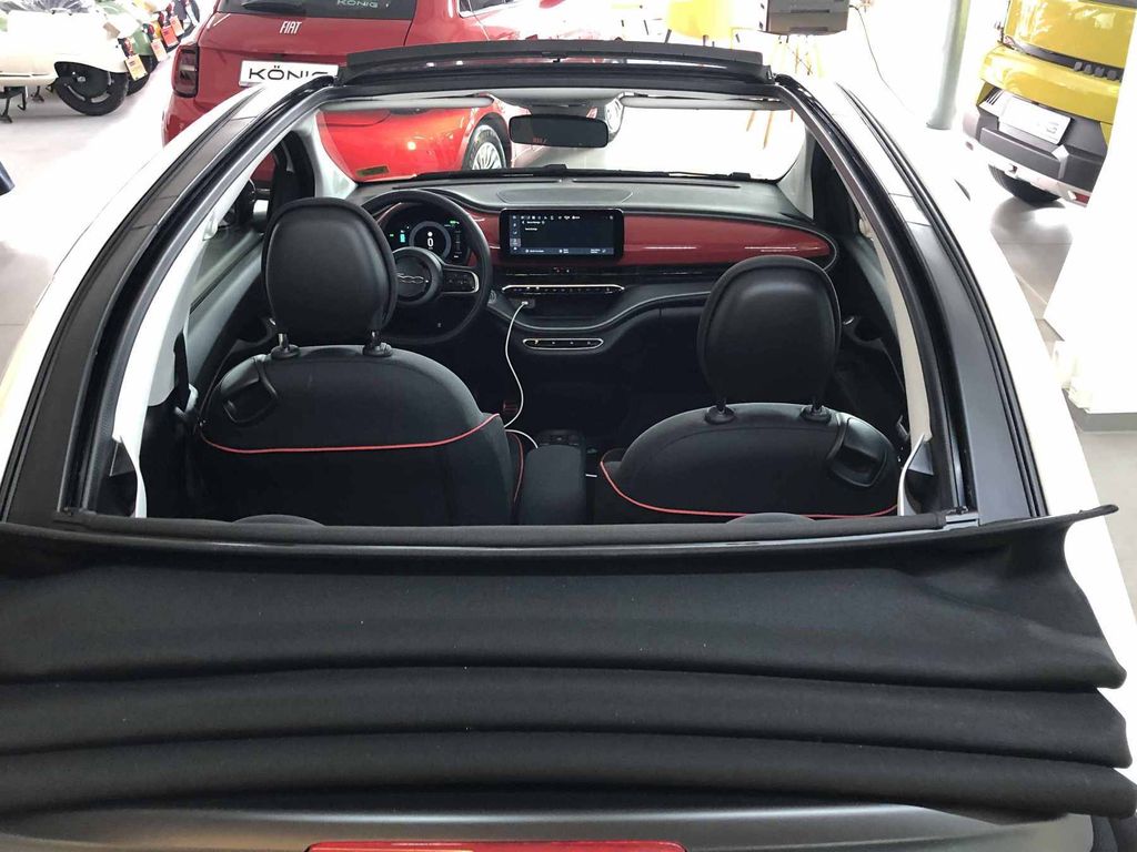 Fiat 500C 2025
