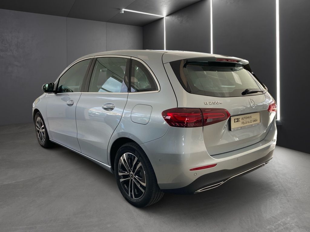 Mercedes-Benz B 250 2024