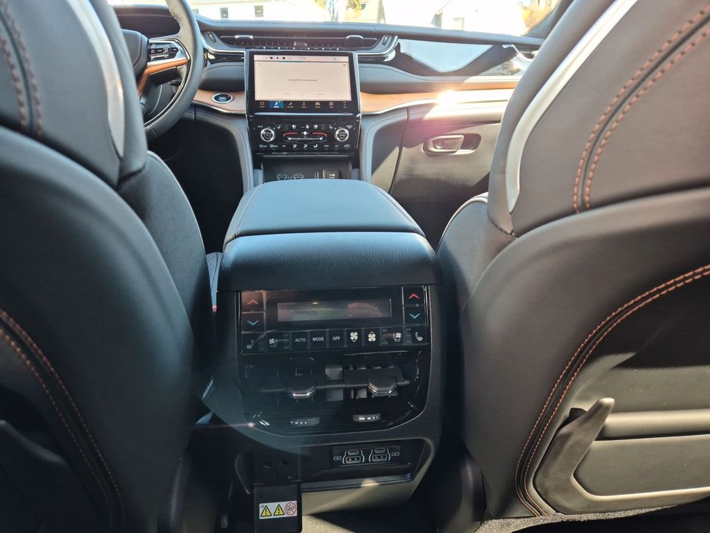 Jeep Grand Cherokee 2024