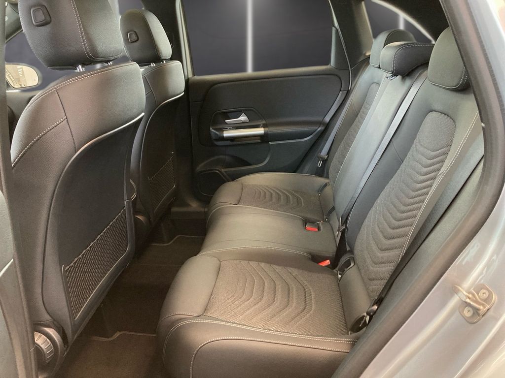 Mercedes-Benz B 250 2024