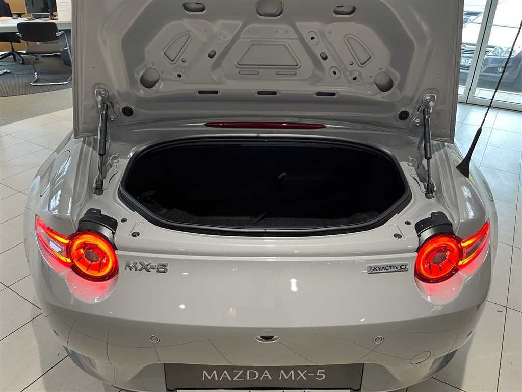 Mazda MX-5 2025