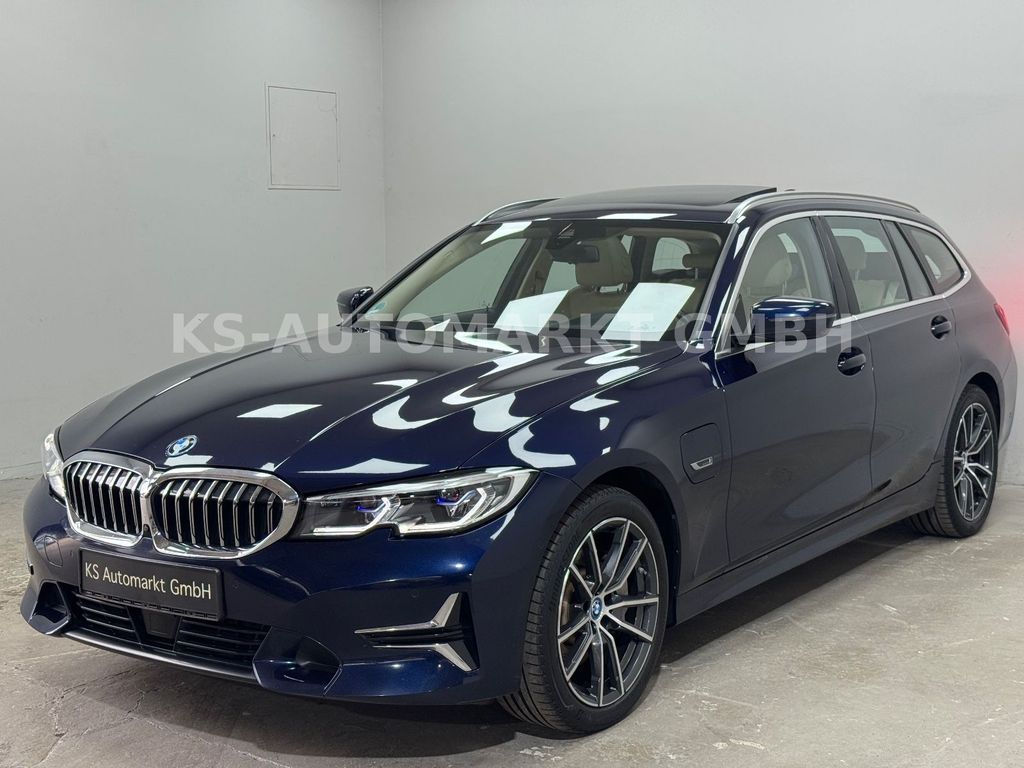 BMW 330 2022